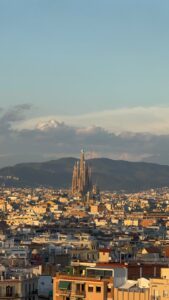 Home sagrada familia barcelona